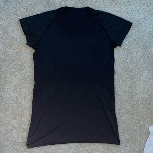 Black lululemon swiftly tech 2.0